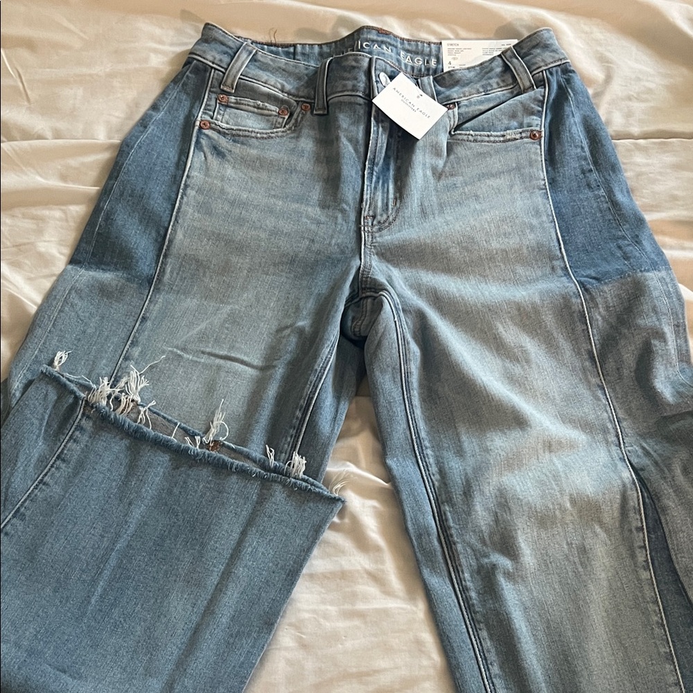 American Eagle Outfitters Women's Light Blue Distressed Jeans